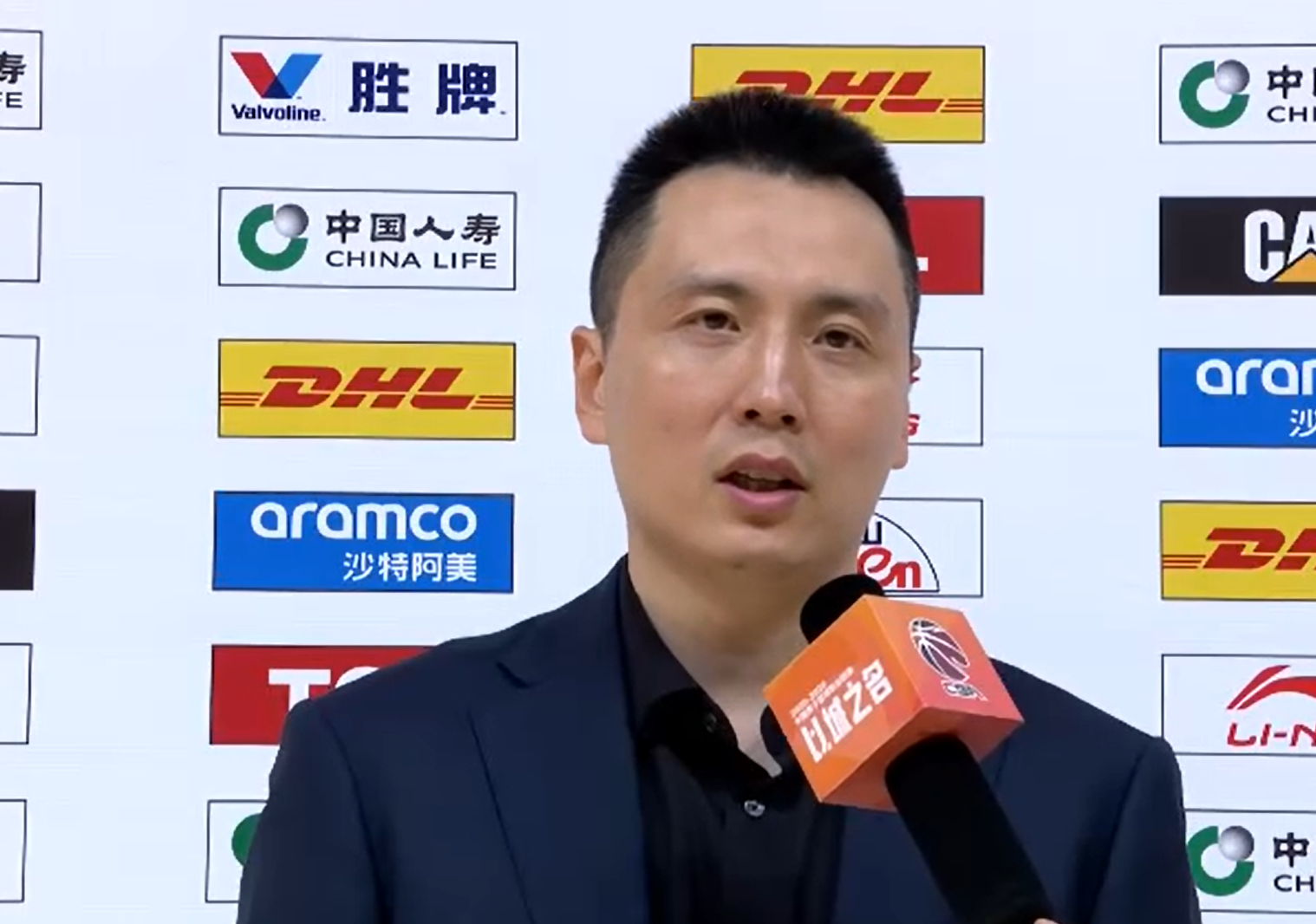 开云体育网址-上海队更衣室，卢伟讲话内容曝光！球迷：杜锋怎么看？